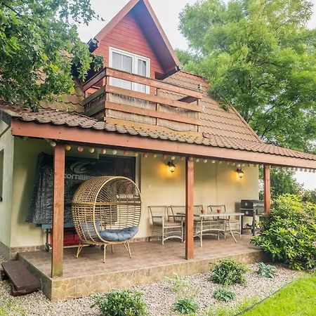 Domek W Lipiencu Razny Nowe Dış mekan fotoğraf